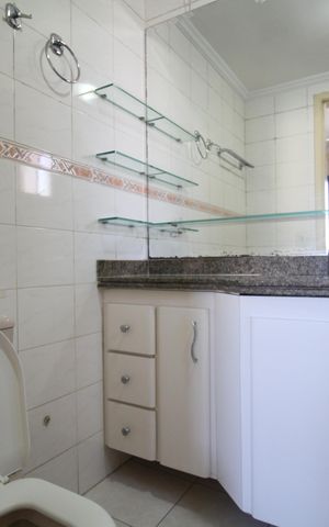 Apartamento para alugar com 70m², 2 quartos e 2 vagasBanheiro da Suíte