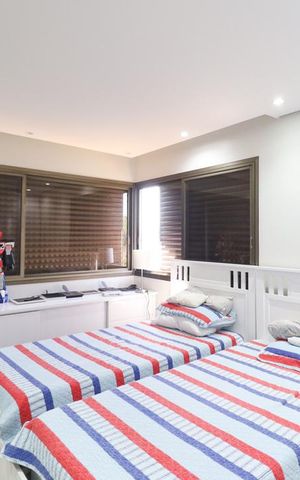 Apartamento à venda com 157m², 3 quartos e 2 vagas Apartamento à venda com 157m², 3 quartos e 2 vagasQuarto 1