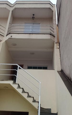 Casa para alugar com 240m², 3 quartos e 3 vagas Casa para alugar com 240m², 3 quartos e 3 vagasÁrea externa