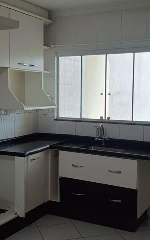 Casa para alugar com 240m², 3 quartos e 3 vagas Casa para alugar com 240m², 3 quartos e 3 vagasCozinha