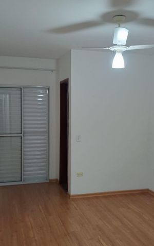 Casa para alugar com 240m², 3 quartos e 3 vagas Casa para alugar com 240m², 3 quartos e 3 vagasQuarto