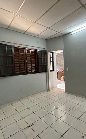 Casa à venda com 295m², 5 quartos e 2 vagasSuíte 3 - Edícula