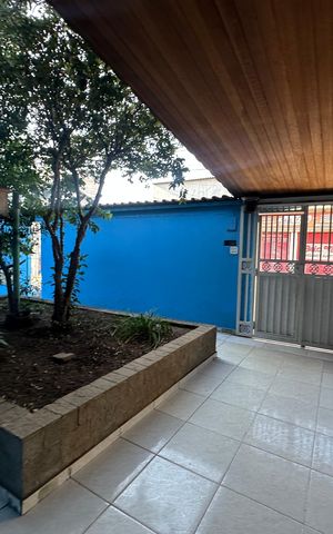 Casa à venda com 295m², 5 quartos e 2 vagasGaragem