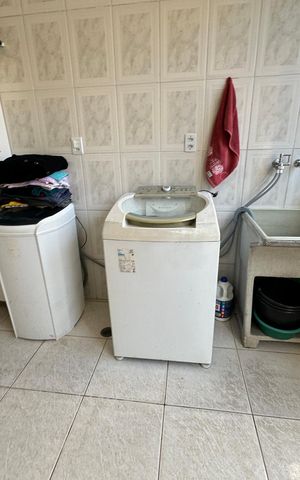 Casa à venda com 295m², 5 quartos e 2 vagasÁrea de Serviço