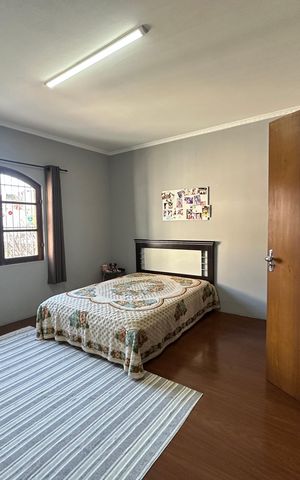 Casa à venda com 295m², 5 quartos e 2 vagasSuíte 2
