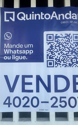 Casa à venda com 295m², 5 quartos e 2 vagasFachada