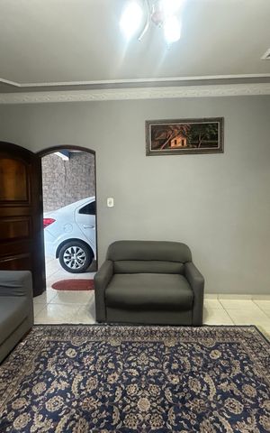 Casa à venda com 295m², 5 quartos e 2 vagasSala