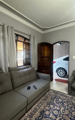Casa à venda com 295m², 5 quartos e 2 vagasSala