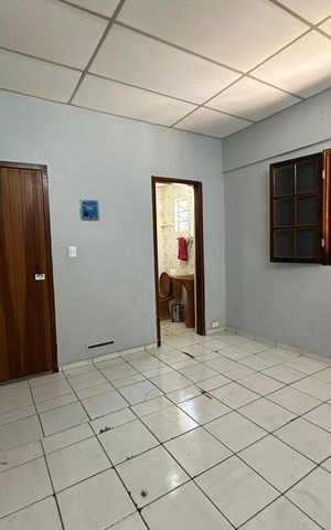 Casa à venda com 295m², 5 quartos e 2 vagasSuíte 3 - Edícula