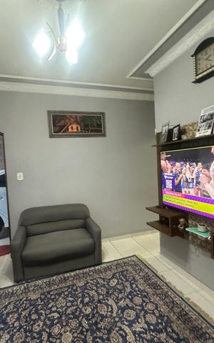 Casa à venda com 295m², 5 quartos e 2 vagasSala