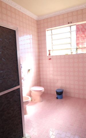 Casa à venda com 480m², 2 quartos e 5 vagasBanheiro Social