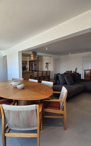 Apartamento à venda com 136m², 3 quartos e 2 vagas