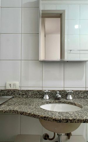 Apartamento à venda com 32m², 1 quarto e 1 vaga Apartamento à venda com 32m², 1 quarto e 1 vagaBanheiro da Suíte