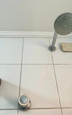 Apartamento à venda com 32m², 1 quarto e 1 vaga Apartamento à venda com 32m², 1 quarto e 1 vagaBanheiro da Suíte