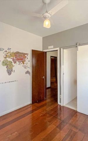 Apartamento para alugar com 180m², 4 quartos e 1 vaga