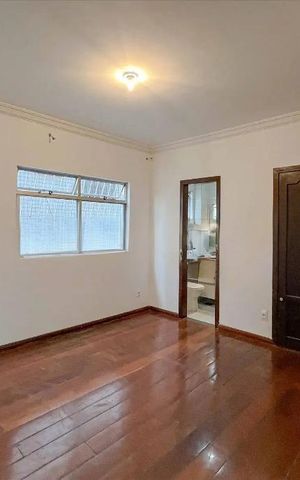 Apartamento para alugar com 180m², 4 quartos e 1 vaga