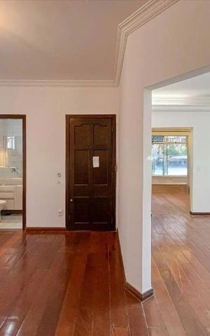 Apartamento para alugar com 180m², 4 quartos e 1 vaga
