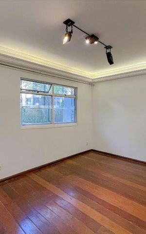Apartamento para alugar com 180m², 4 quartos e 1 vaga