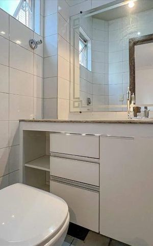 Apartamento para alugar com 180m², 4 quartos e 1 vaga