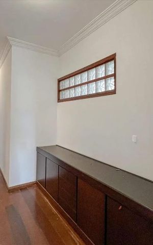 Apartamento para alugar com 180m², 4 quartos e 1 vaga