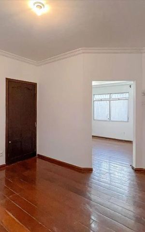 Apartamento para alugar com 180m², 4 quartos e 1 vaga