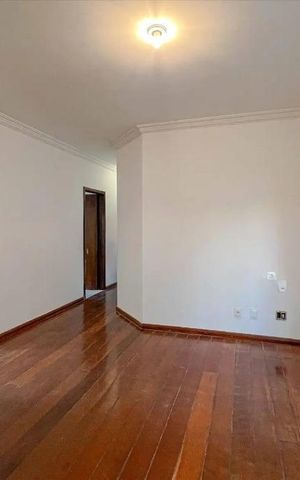 Apartamento para alugar com 180m², 4 quartos e 1 vaga