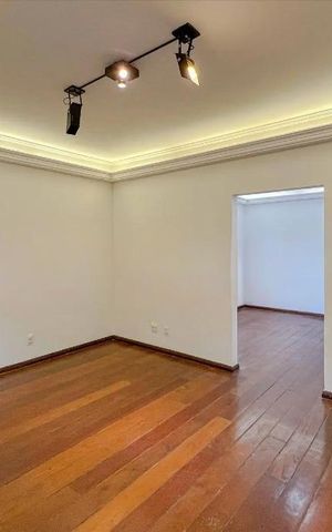 Apartamento para alugar com 180m², 4 quartos e 1 vaga