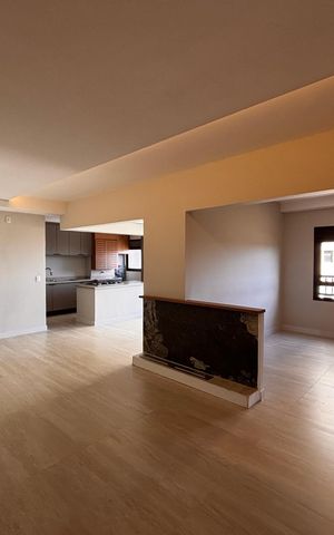 Apartamento à venda com 105m², 2 quartos e 2 vagas Apartamento à venda com 105m², 2 quartos e 2 vagasSala