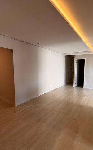 Apartamento à venda com 105m², 2 quartos e 2 vagas Apartamento à venda com 105m², 2 quartos e 2 vagasSala