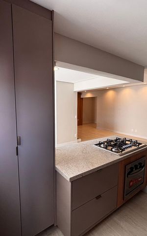 Apartamento à venda com 105m², 2 quartos e 2 vagas Apartamento à venda com 105m², 2 quartos e 2 vagasCozinha