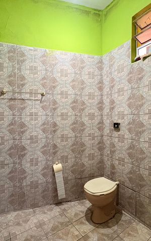 Casa para alugar com 200m², 1 quarto e sem vaga Casa para alugar com 200m², 1 quarto e sem vagaBanheiro