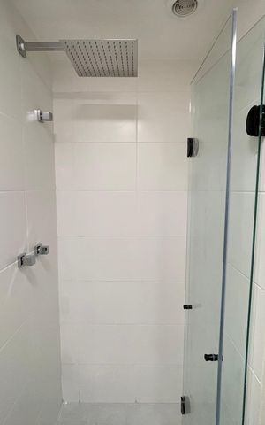 Apartamento à venda com 38m², 2 quartos e sem vaga Apartamento à venda com 38m², 2 quartos e sem vagaBanheiro