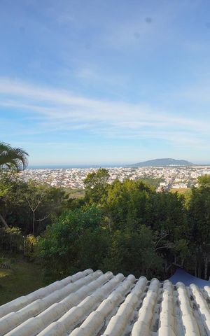 Casa para alugar com 300m², 2 quartos e 2 vagasVista da Suíte 2