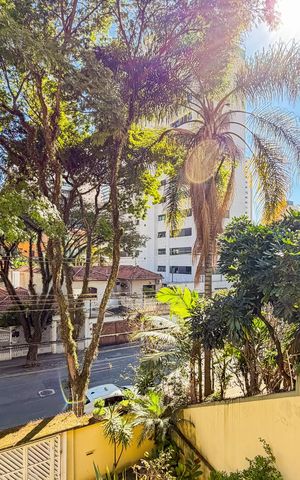 Casa à venda com 200m², 3 quartos e 3 vagas Casa à venda com 200m², 3 quartos e 3 vagasSuíte 1