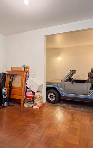 Casa à venda com 200m², 3 quartos e 3 vagas Casa à venda com 200m², 3 quartos e 3 vagasGaragem