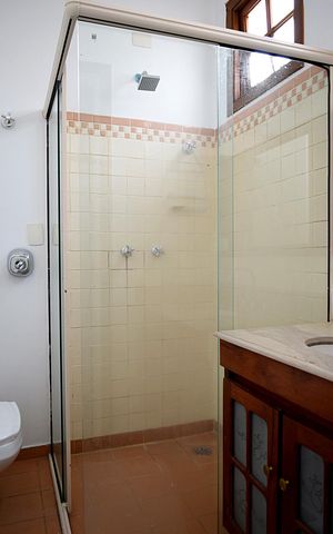 Casa para alugar com 98m², 2 quartos e 1 vagaBanheiro da Suíte 1