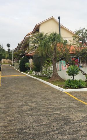 Casa de condomínio para alugar com 112m², 3 quartos e 1 vaga Casa de condomínio para alugar com 112m², 3 quartos e 1 vagaFachada do condomínio