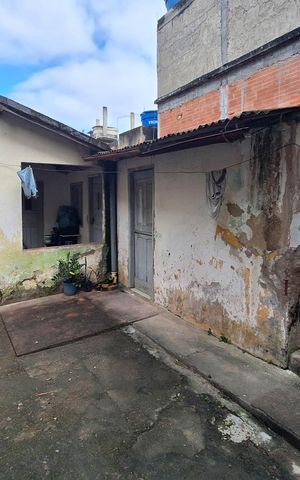 Casa à venda com 110m², 4 quartos e 4 vagas Casa à venda com 110m², 4 quartos e 4 vagasAnexo