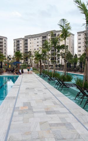 Apartamento para alugar com 108m², 4 quartos e 2 vagas Apartamento para alugar com 108m², 4 quartos e 2 vagasÁrea comum - Piscinas