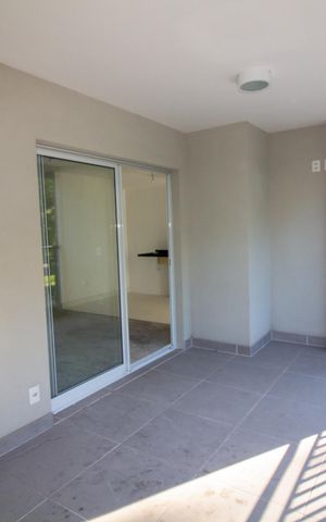 Apartamento para alugar com 108m², 4 quartos e 2 vagas Apartamento para alugar com 108m², 4 quartos e 2 vagasVaranda