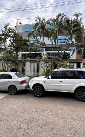 Apartamento à venda com 81m², 2 quartos e 2 vagas Apartamento à venda com 81m², 2 quartos e 2 vagasFachada