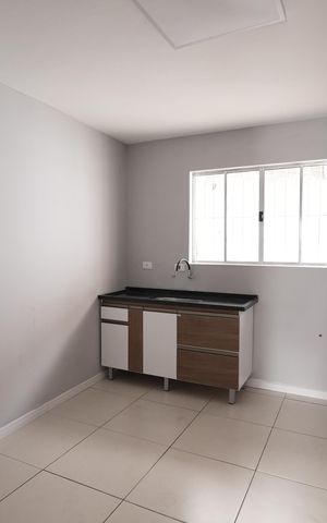 Casa para alugar com 143m², 2 quartos e 2 vagasCozinha