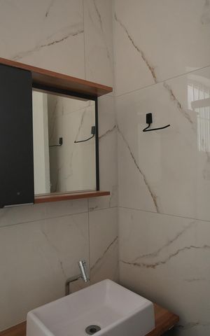 Casa para alugar com 143m², 2 quartos e 2 vagasBanheiro Social