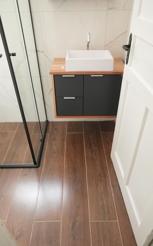 Casa para alugar com 143m², 2 quartos e 2 vagasBanheiro Social