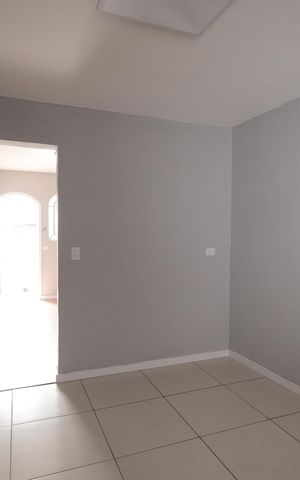 Casa para alugar com 143m², 2 quartos e 2 vagasCozinha