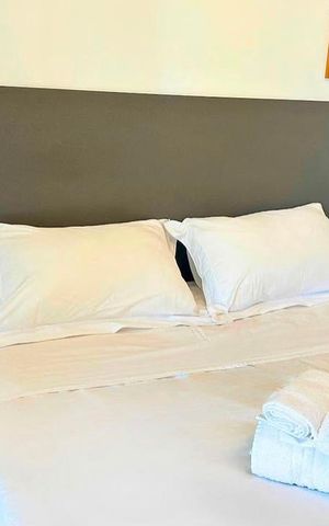 Studio à venda com 25m², 1 quarto e sem vaga Studio à venda com 25m², 1 quarto e sem vagaSala / Quarto