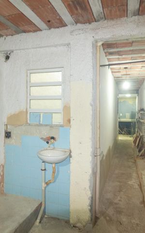 Casa à venda com 52m², 2 quartos e 1 vaga Casa à venda com 52m², 2 quartos e 1 vagaÁrea de serviço