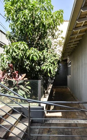 Casa para alugar com 265m², 4 quartos e 7 vagas Casa para alugar com 265m², 4 quartos e 7 vagasEntrada
