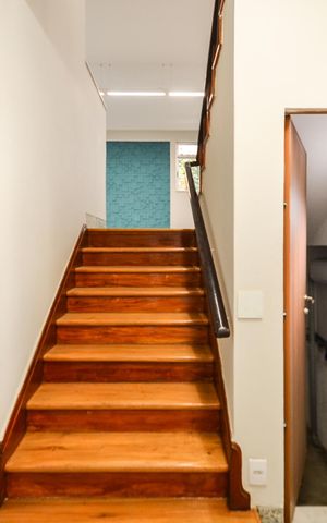 Casa para alugar com 265m², 4 quartos e 7 vagas Casa para alugar com 265m², 4 quartos e 7 vagasAcesso a Sala de Estar