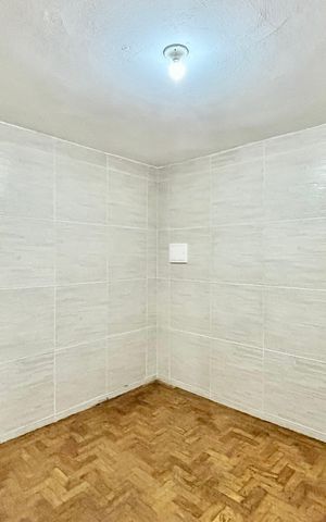 Casa para alugar com 60m², 2 quartos e 1 vaga Casa para alugar com 60m², 2 quartos e 1 vagaQuarto